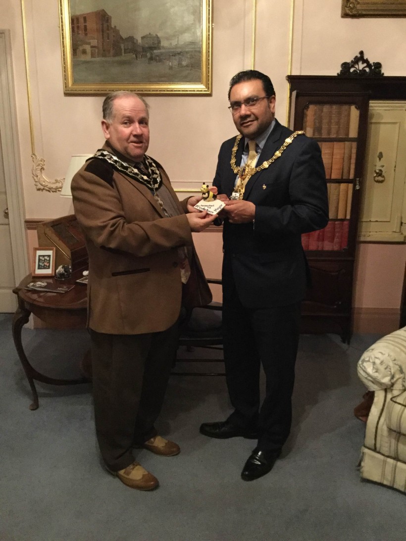 Frodsham Mayor with Mayor of Warrington