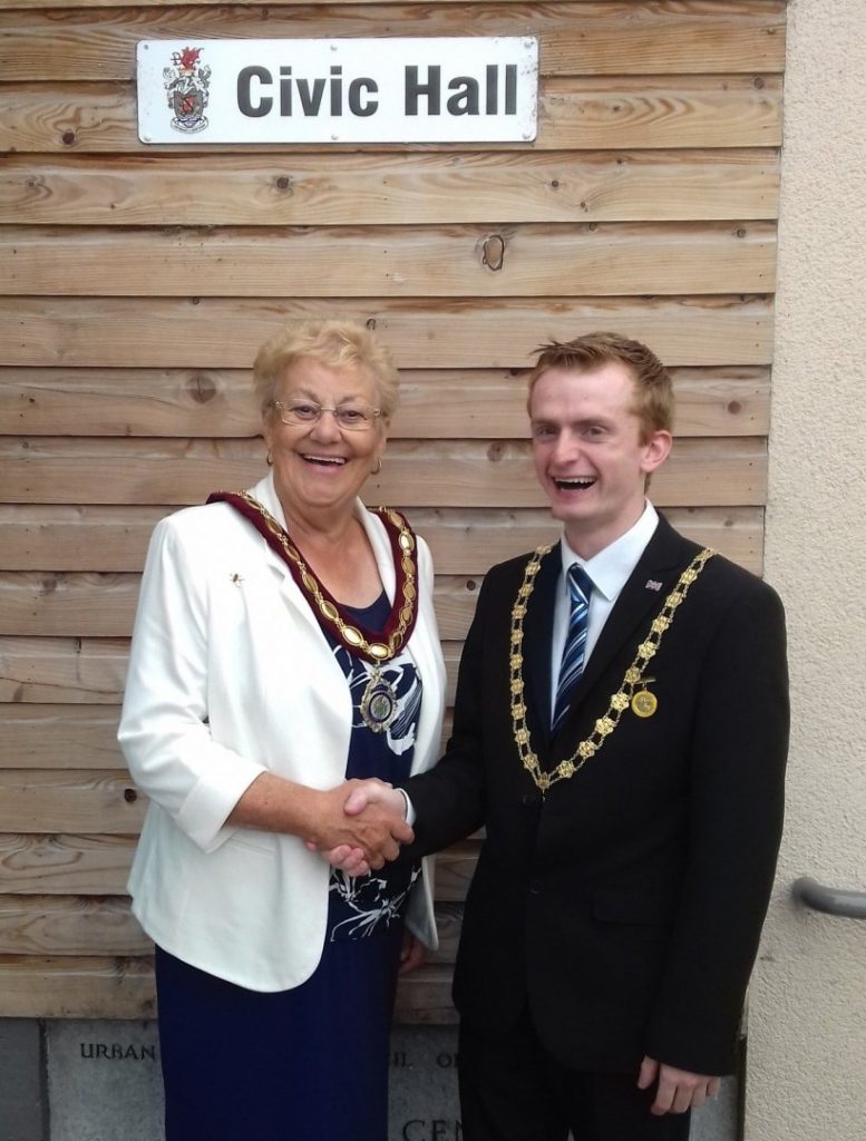 Frodsham Deputy Mayor Cllr Liam Jones with Connah's Quay Town Council Chair Cllr Pam Attridge